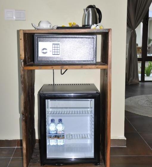 Люкс Вид на Бассейн, Paje Blu Boutique