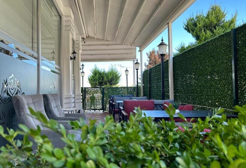 اتاق لوکس چهار تخته, Ottoman İstanbul Ai̇rport Otel