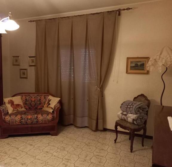 اتاق لوکس, Casa Guerrino