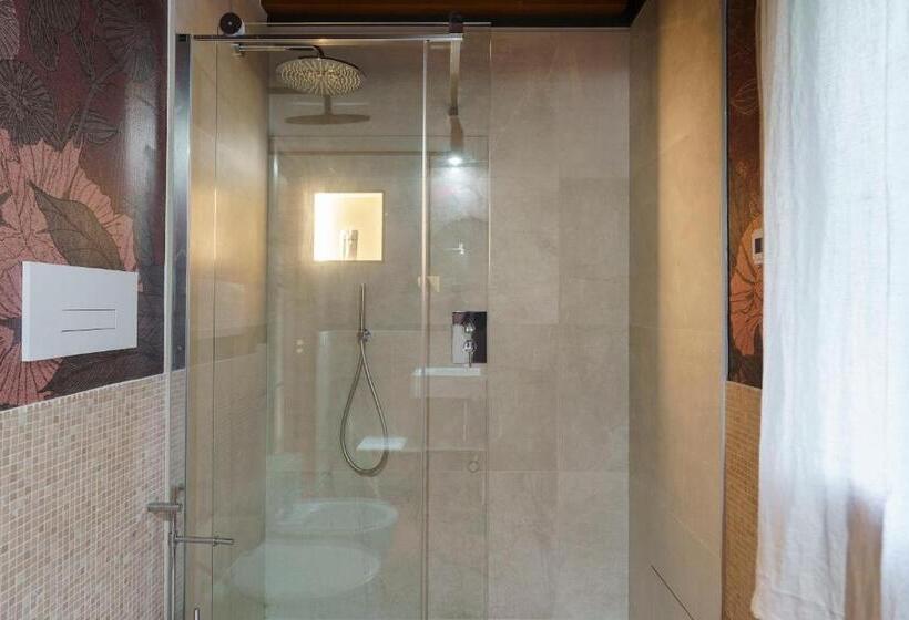 带海景标准四人间, Cocciu D Amuri