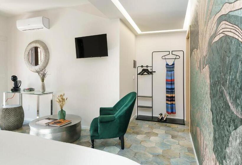 标准间内部标间, Cocciu D Amuri