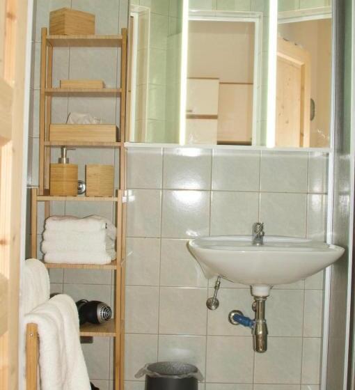 家庭山景房, Gasthaus Pension Zum Mühlrad