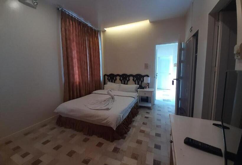 اتاق لوکس, Reddoorz At Balatas Magsaysay Road Naga City