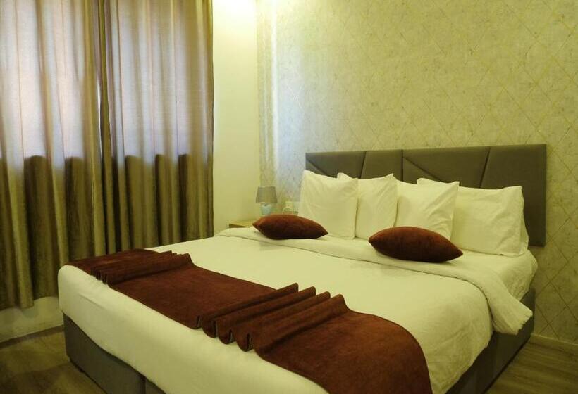 اتاق استاندارد یک نفره, Twins Downtown