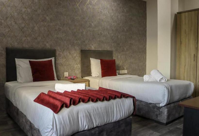 اتاق استاندارد, Twins Downtown