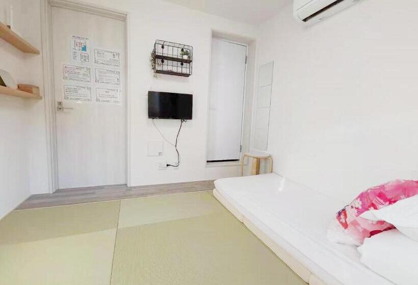 Family Room, Yuyu Wa 3   Self Check In    Room Number & Password Is In The Following Email