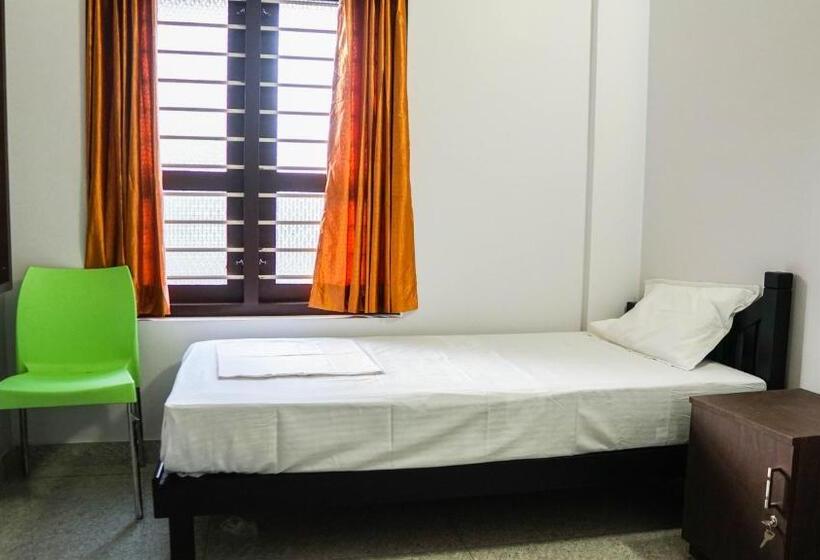 חדר אקונומי, Planet Residency