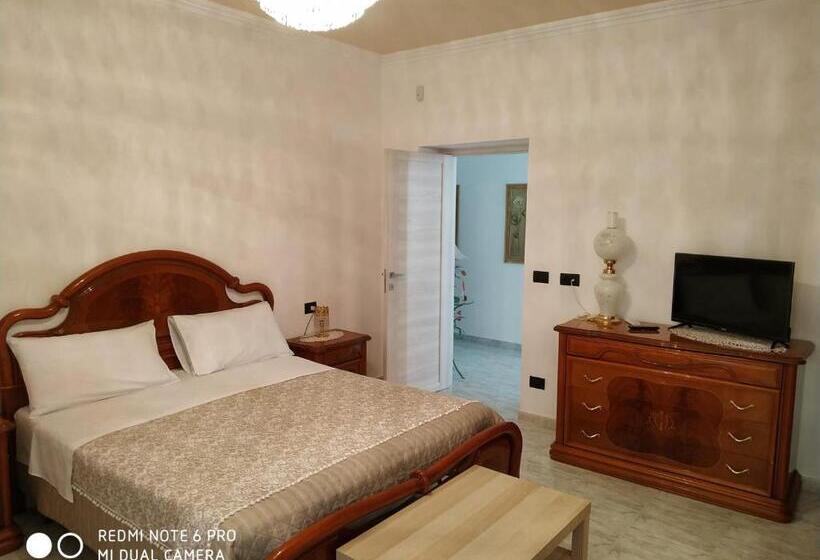 标准间, La Neviera