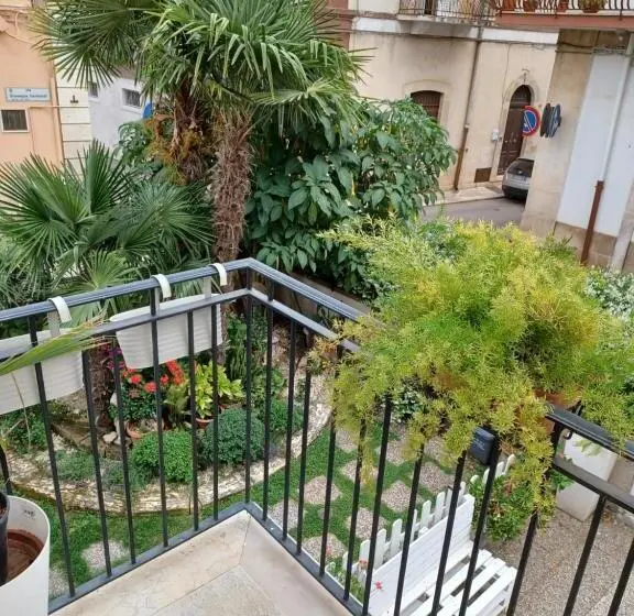 デラックスルーム, La Neviera