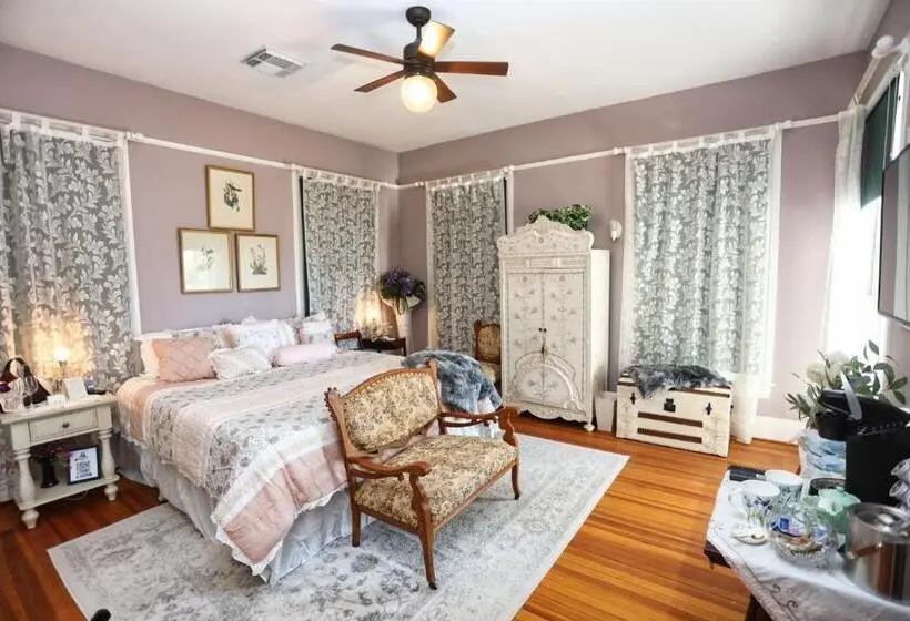 バルコニー付きスタンダードルーム, Virginia Point Inn