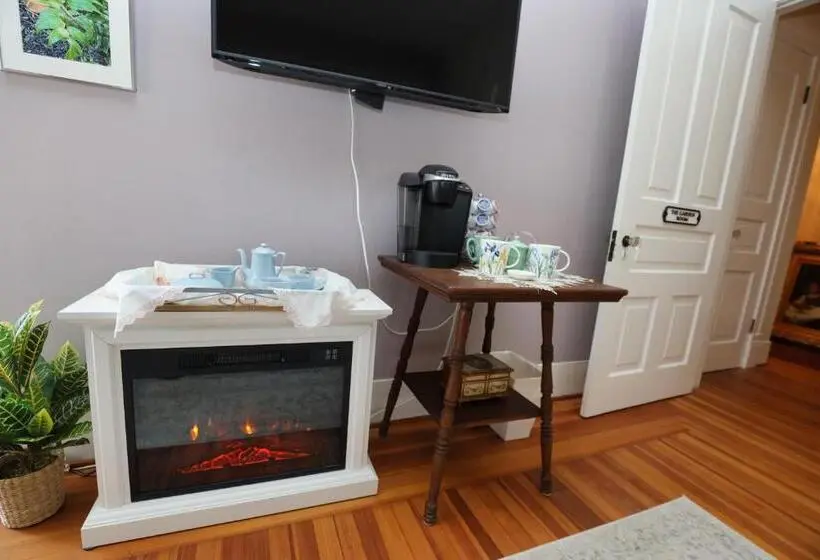 バルコニー付きスタンダードルーム, Virginia Point Inn
