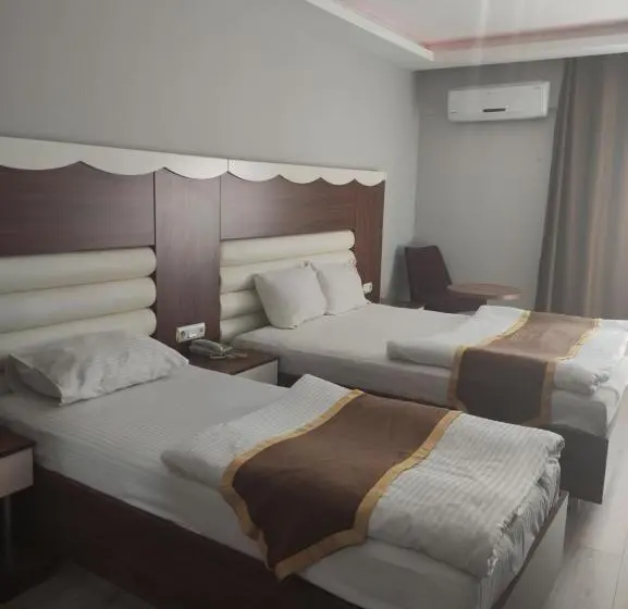デラックストリプルルーム, Adalı Hotel & Suites