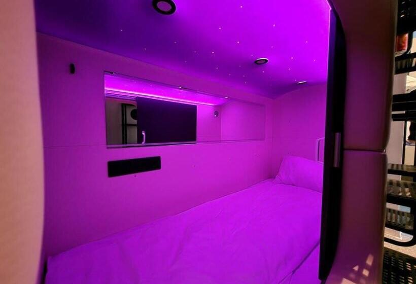 اتاق استاندارد یک نفره, Capsule Hotel Constellation 89
