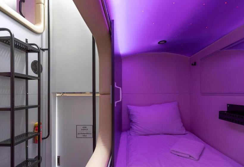 اتاق استاندارد یک نفره, Capsule Hotel Constellation 89
