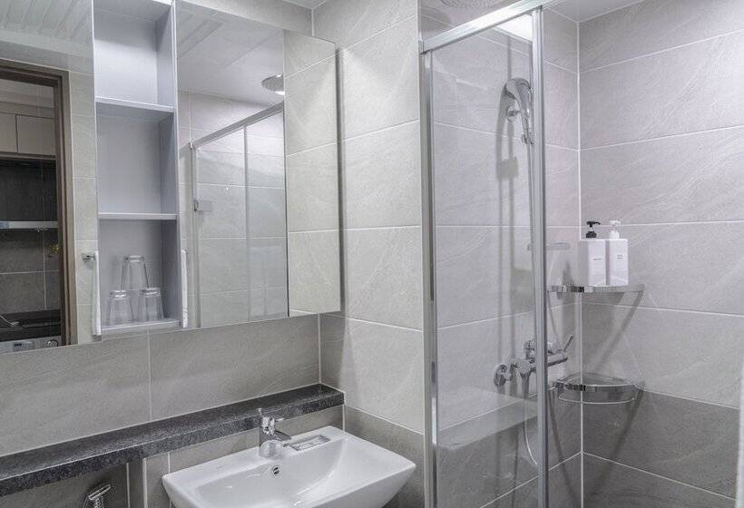 Quarto Estandar, Goldenplanet