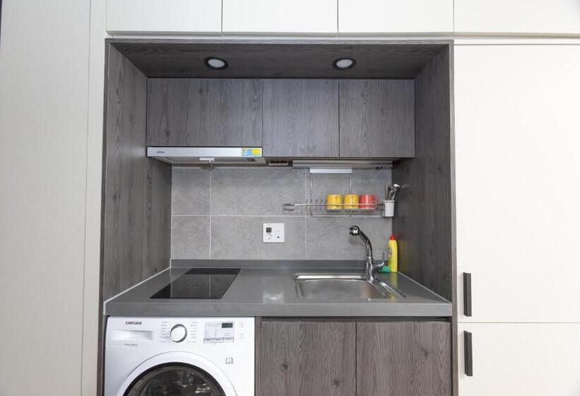 Quarto Triplo Estandar, Goldenplanet