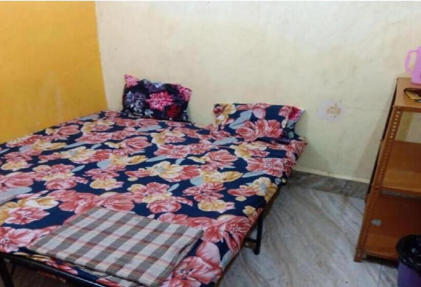 スタンダードルーム, Maheshwari Bhavan By Wb Inn