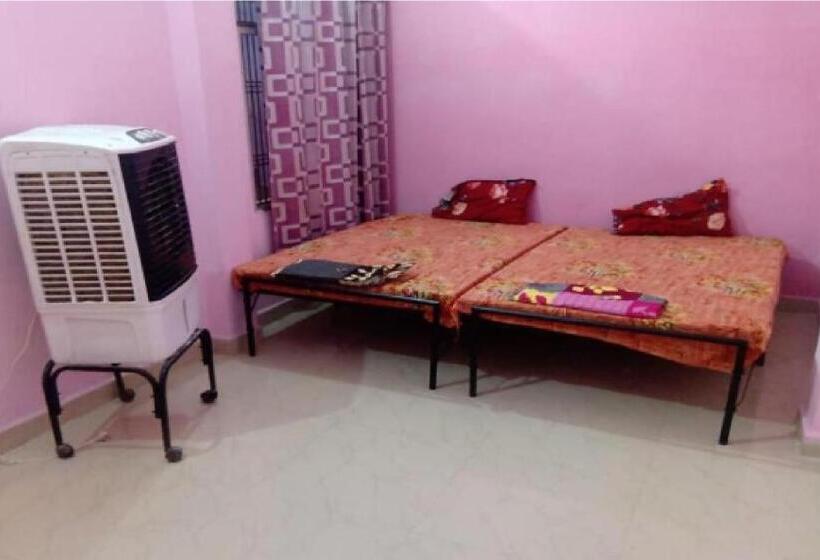 スタンダードルーム, Maheshwari Bhavan By Wb Inn