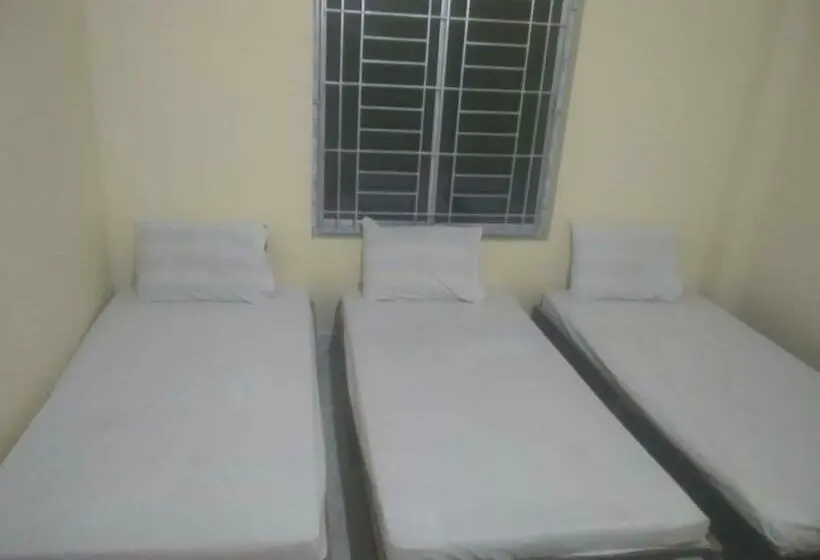 Chambre Triple Basique, Sahil Inn