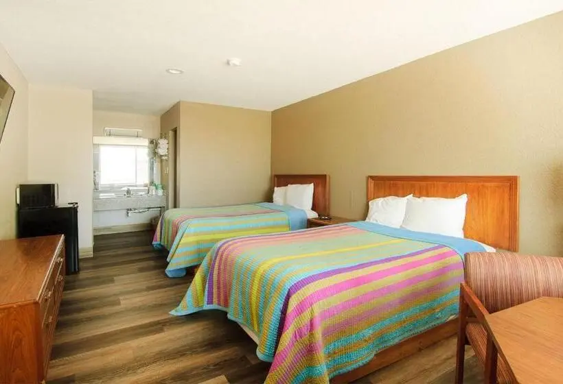 デラックスルーム, Town And Country Inn