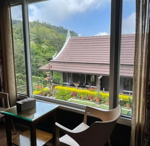 スーペリアールーム, Radosri