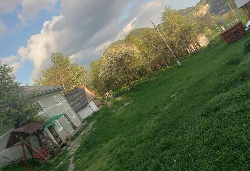 标准间, Room In Guest Room Sejour In Green Garden With Lake View For 2 People