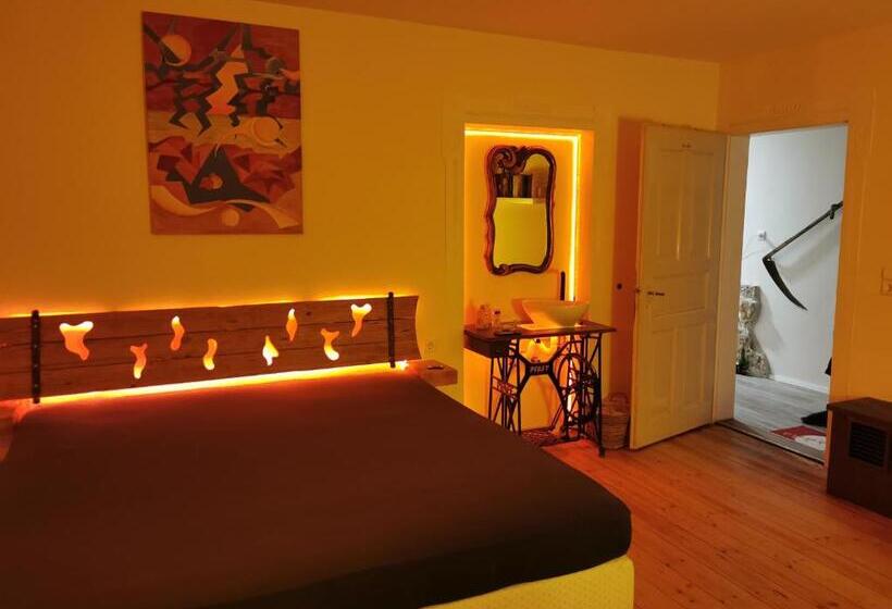 Номер Стандарт, Unser Keltenhof