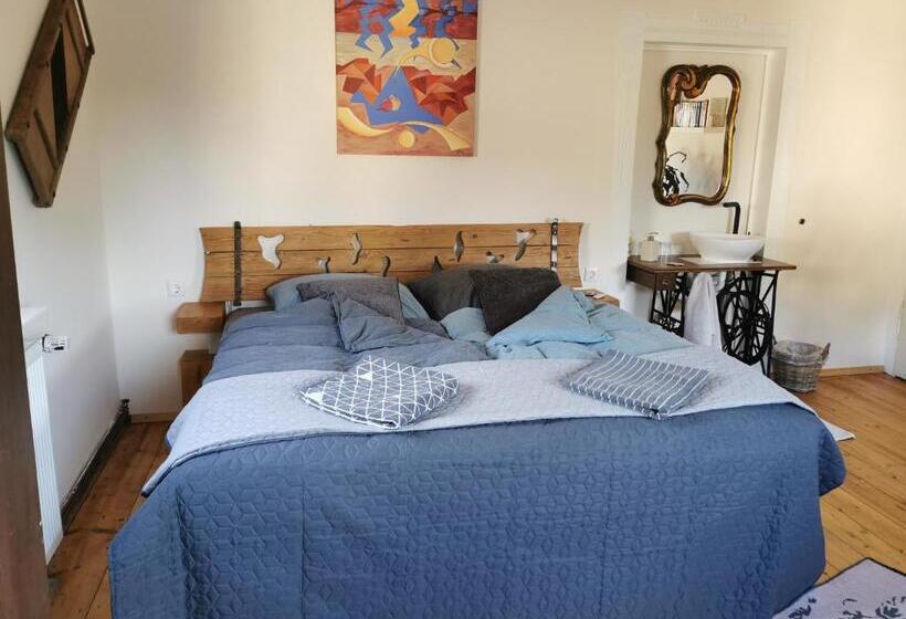 Номер Стандарт, Unser Keltenhof