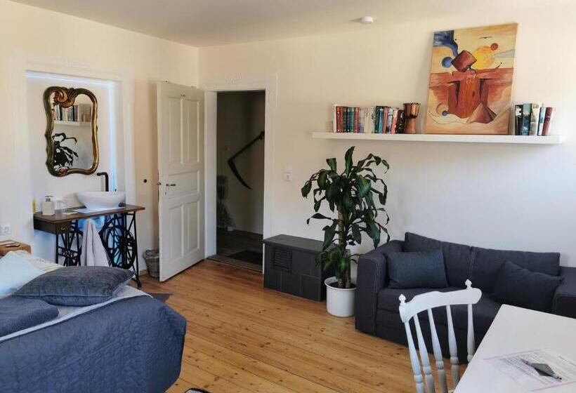 Номер Стандарт, Unser Keltenhof