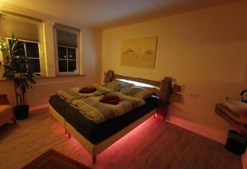 Номер Стандарт, Unser Keltenhof