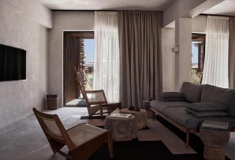 سوییت جونیور با چشمانداز استخر, Casa Cook North Coast Adults Only