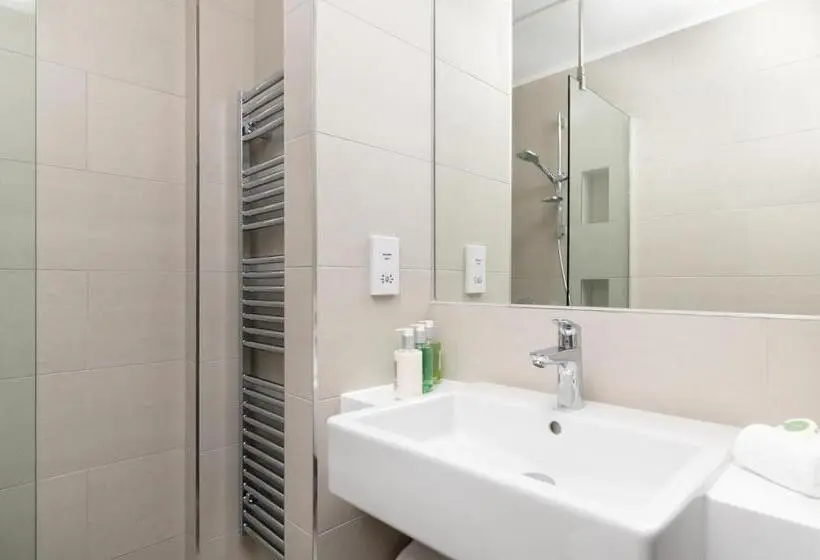 استودیوی سوپریور, The Lincoln Suites