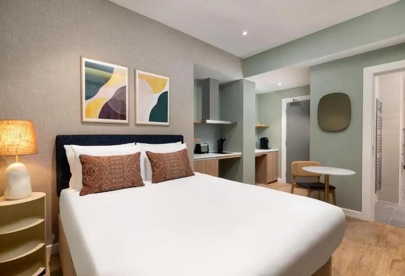استودیوی استاندارد, The Lincoln Suites