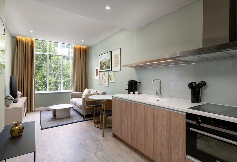 Апартаменты Deluxe 1 Спальня, The Lincoln Suites