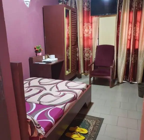 اتاق لوکس با بالکن, Britannia Hôtel Cmr