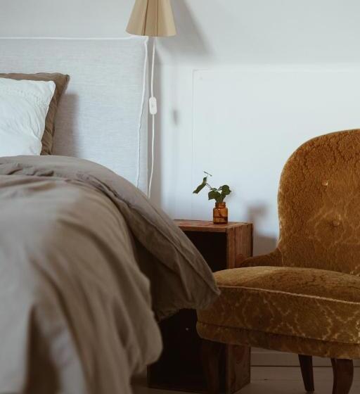 带共用浴室的标准房间, Axatorpsgården