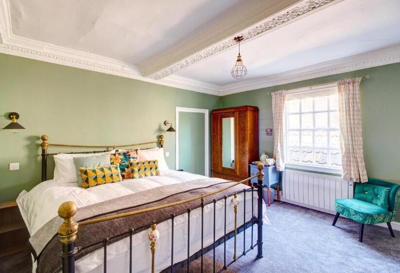 חדר סופריור עם מיטת קינג, The Green Parrot