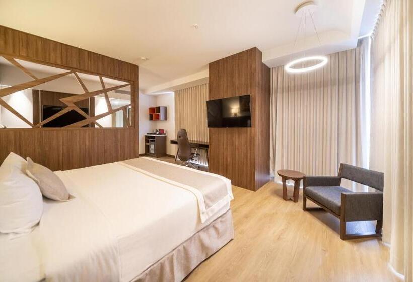 سوئیت با تخت بزرگ, Metria