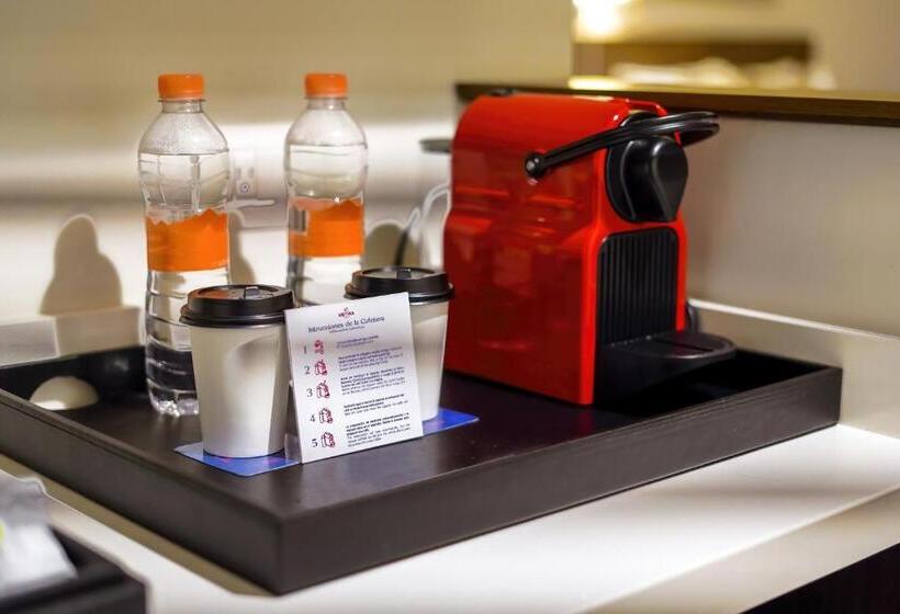 اتاق استاندارد با تخت بزرگ, Metria