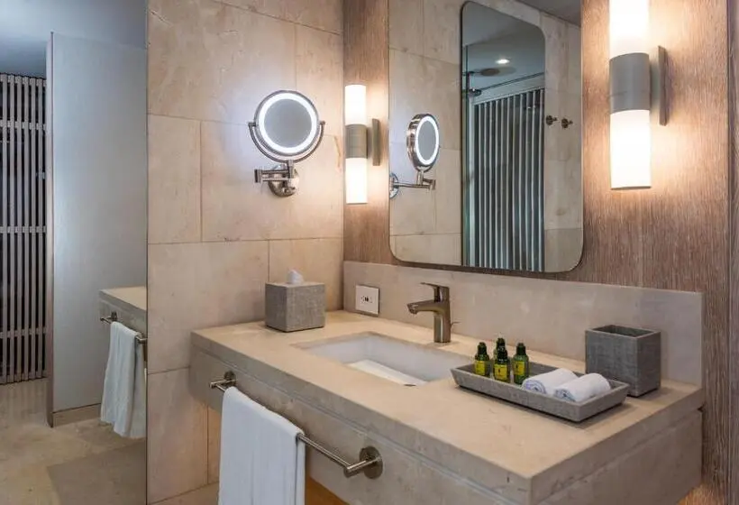 キングサイズベッドのデラックスルーム, Sofitel Barú Calablanca