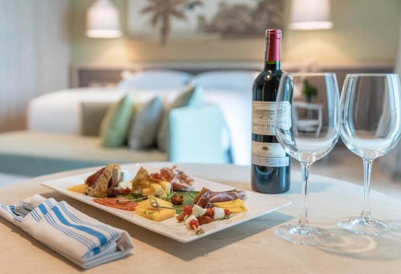 Полулюкс, Sofitel Barú Calablanca