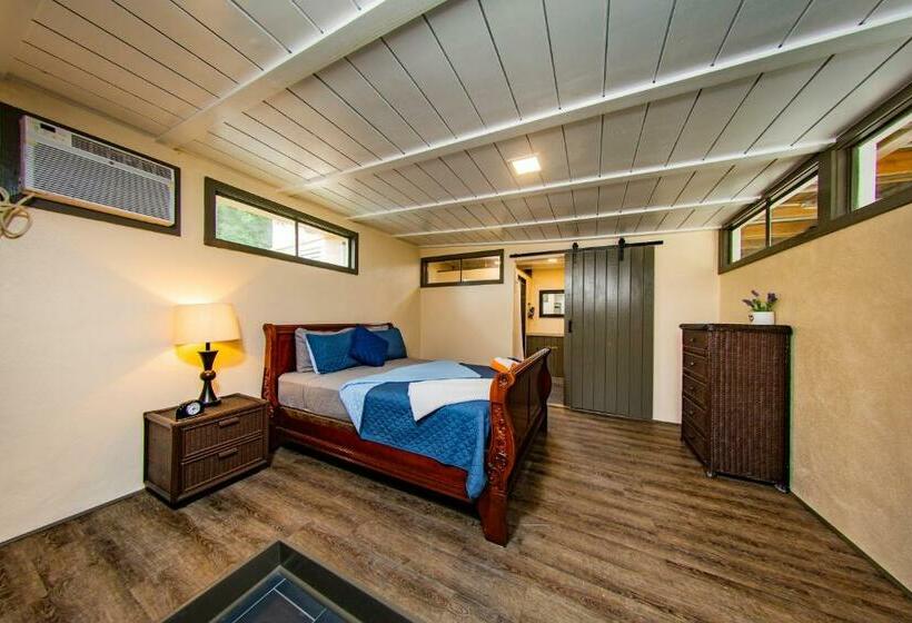 سوئیت جونیور با چشمانداز باغ, Victoria House