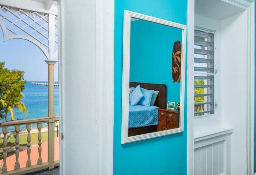 استودیو استاندارد با تخت کینگ, Victoria House