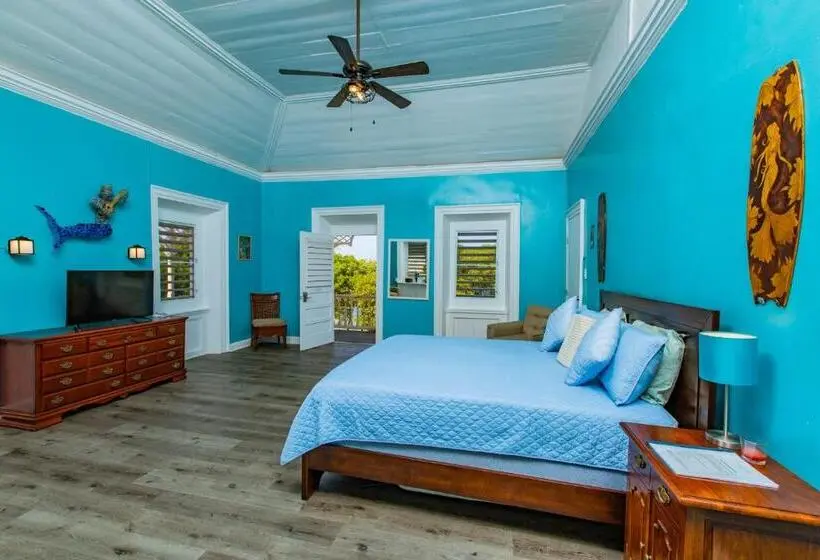 استودیو استاندارد با تخت کینگ, Victoria House