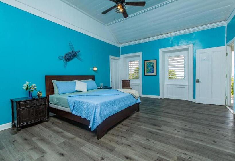 استودیوی استاندارد با چشمانداز دریا, Victoria House