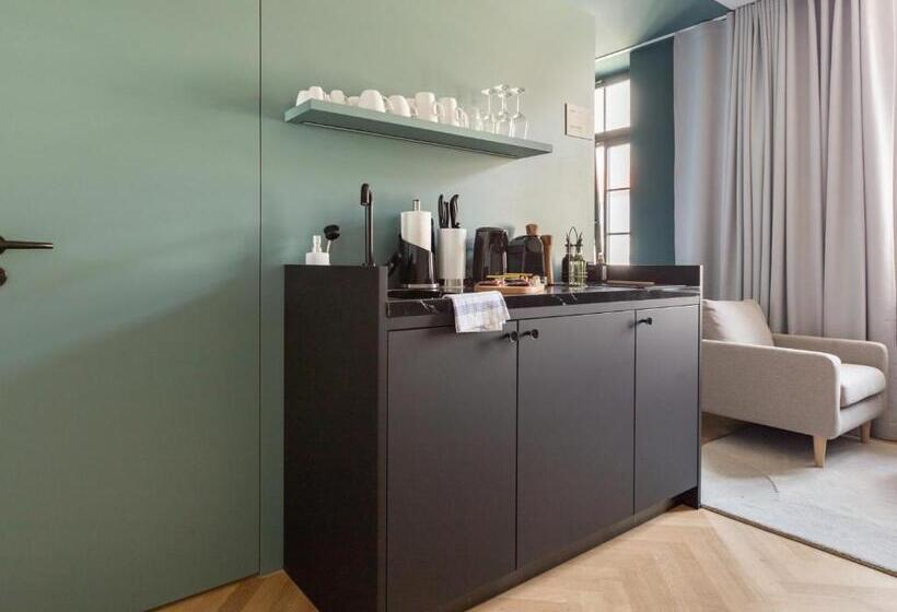 جناح, Limehome Rottenburg Am Neckar Poststraße