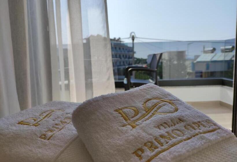 Camera Tripla Classica con Balcone, Villa Primo Opus