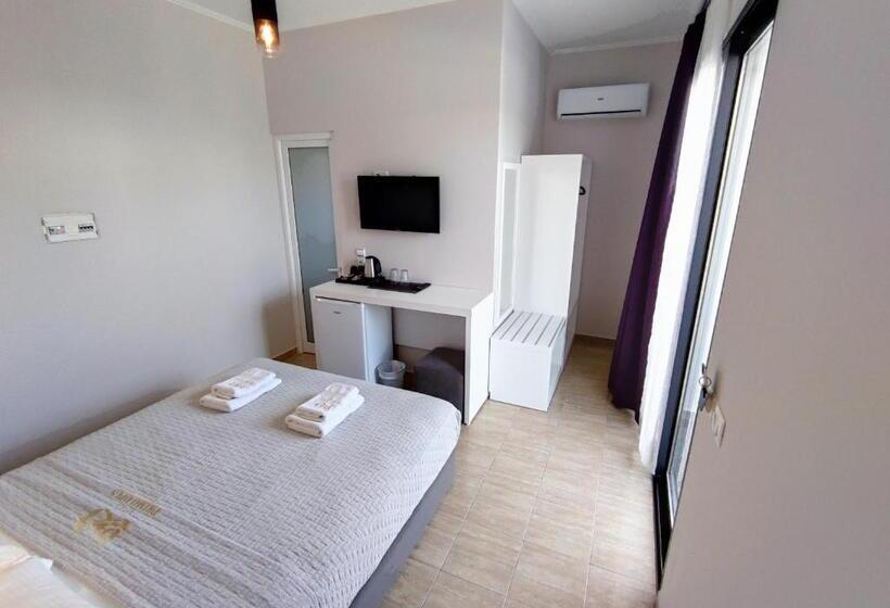 Camera Basic, Villa Primo Opus