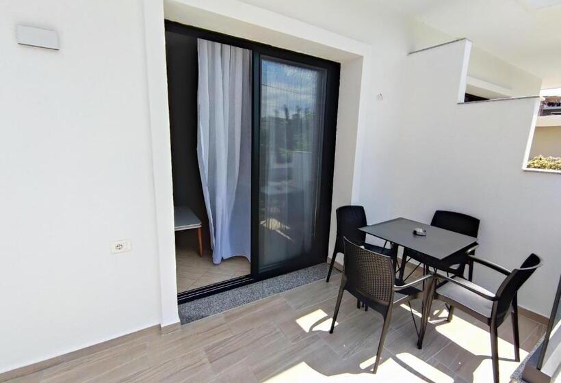 Camera Familiare, Villa Primo Opus