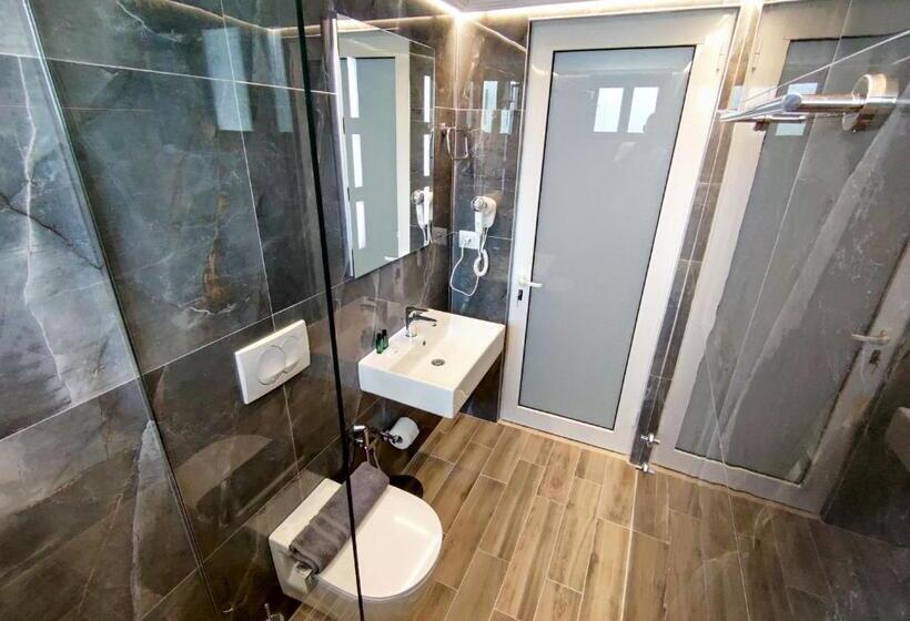 Camera Familiare, Villa Primo Opus